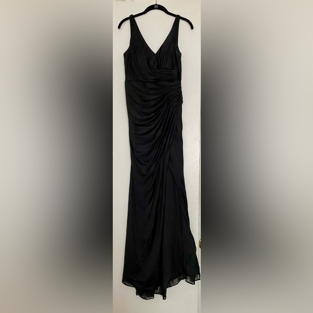 Black Gown with Slit ((STILL NEW))